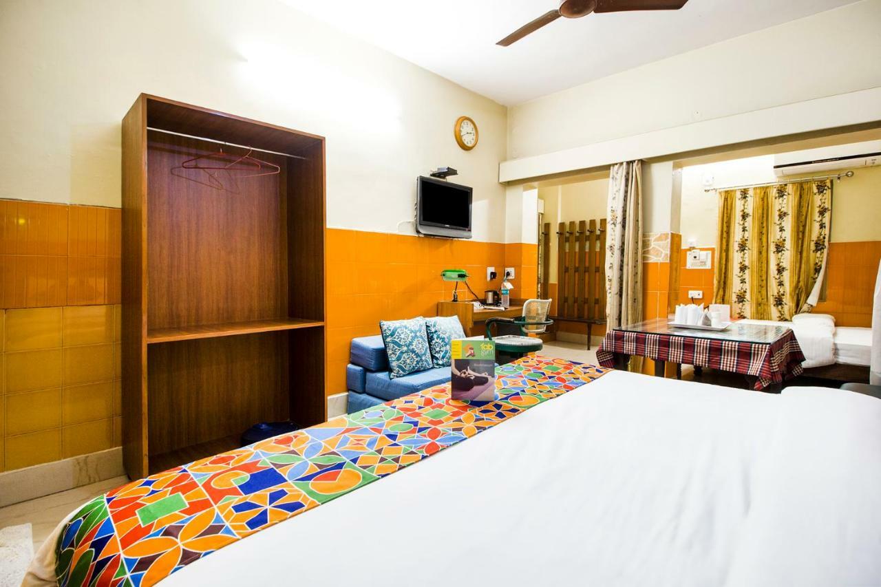 Hotel Ashrey Dehradun Exteriör bild